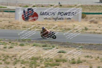 media/Apr-20-2025-AHRMA (Sun) [[393a79c373]]/Race/Group 12/Turn 4b/